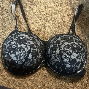 Victoria’s Secret Bombshell Push Up Bra